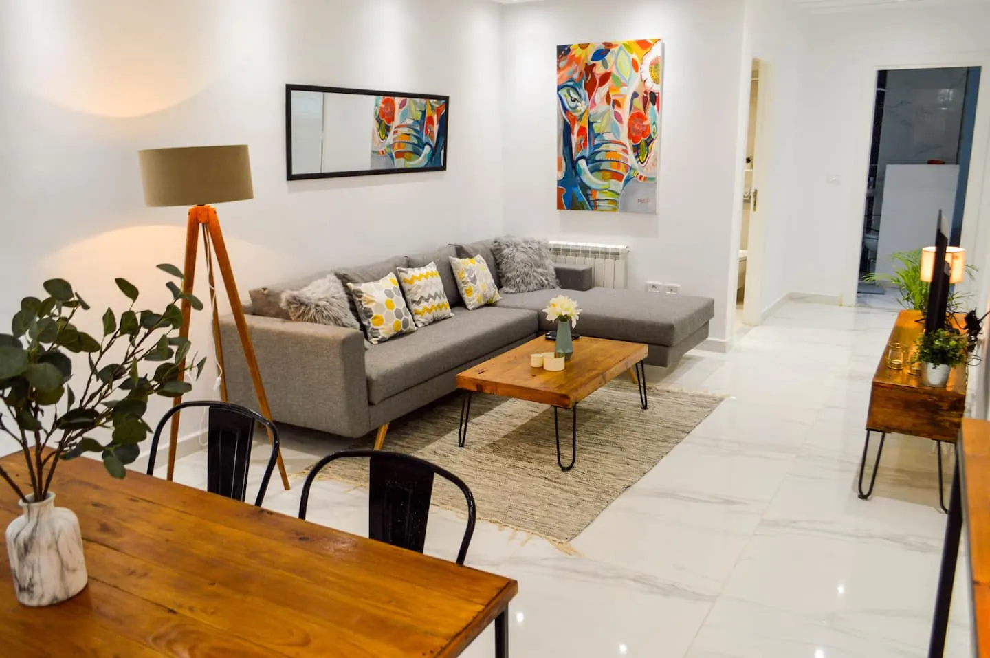 Cosy apartment bathroom in La Marsa